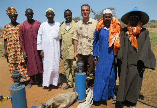 Senegalese farmers learning how to install the Tipa irrigation kit. Photo courtesy of MASHAV Senegalese farmers learning how to install the Tipa irrigation kit.