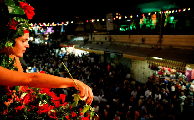Balabasta lights up the Jerusalem market every Monday in August. Photo by Snir Kazir