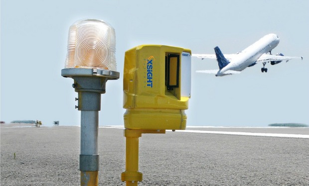 xsight-takeoff XSight’s FODetector at work on the runway.