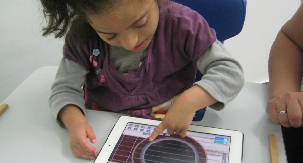 ipad-use Apps for iPads open new worlds to people with many different disabilities.