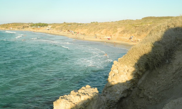 palmachim-beach-sun Palmachim Beach, still undeveloped. Photo by Yuval Mendelson via PikiWiki Israel