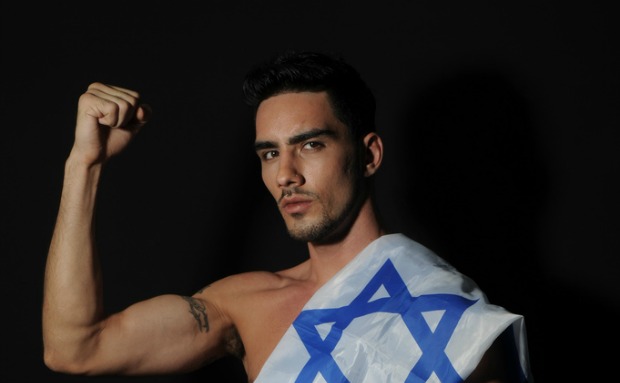 World champ Ilya Ganot proudly displays the Israeli flag.