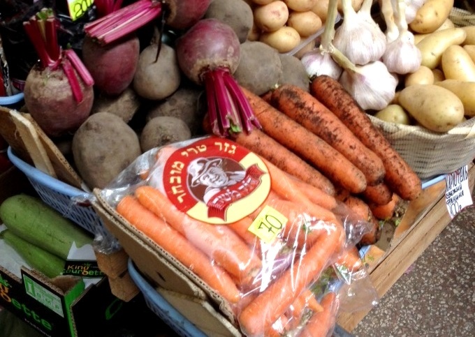 israel-carrots-old-macdonald