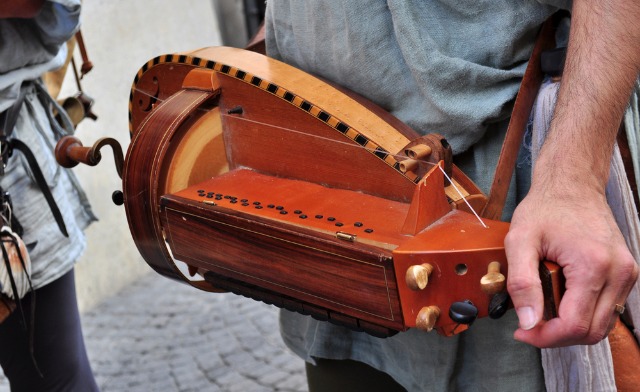 Medieval hurdy-gurdy. Image via shutterstock.com