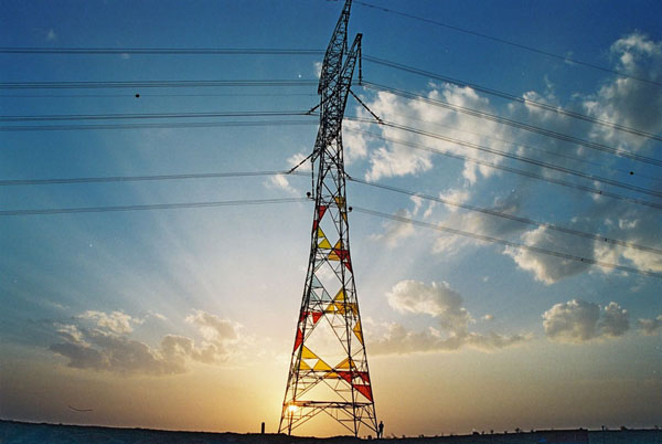Omanutaasia_1-electric pole010