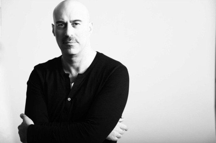 Ronen Chen in the studio.