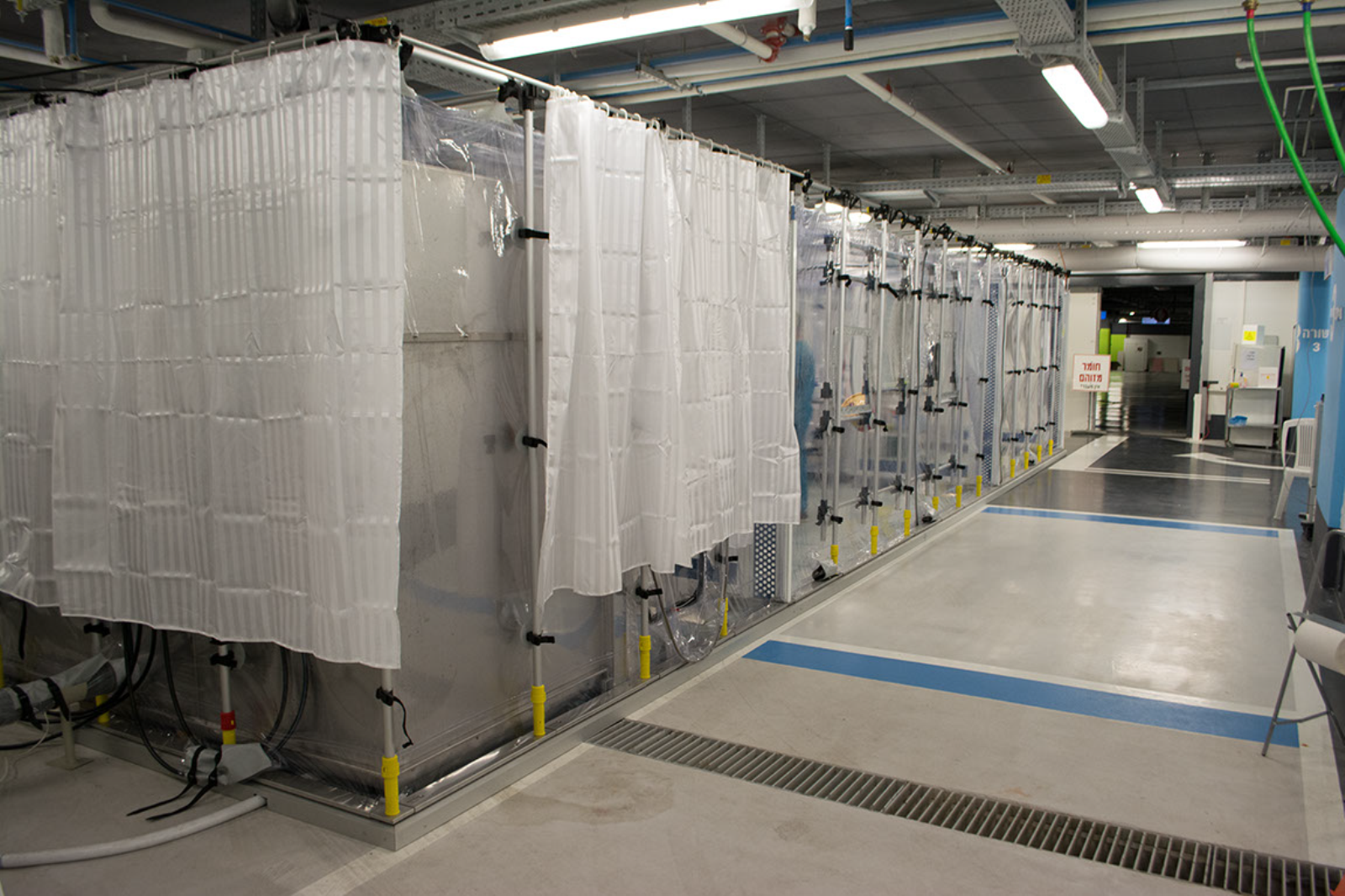 Extra-large isolation tent designed for the Israeli Ministry of Health and deployed in Rambam Medical Center’s underground emergency hospital. Photo courtesy of Rambam Medical Center, Haifa