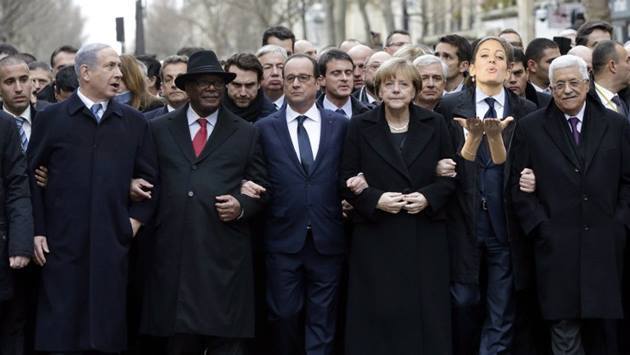 What if Miss Israel photobombed others? (The Forward)