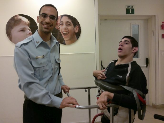 Officer Elchanan training with his ALEH partner.