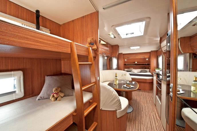 Inside a caravan. Photo courtesy of LaOfek.