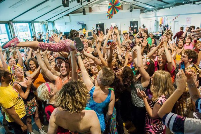 A new way to start the day in Tel Aviv. Photo viaSave the Morning Facebook page.