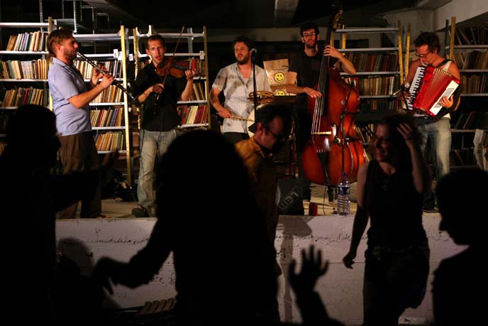 Yiddish lovers dance to Klezmer music at White Night in Tel Aviv .Tel Aviv. (Photo by Maya Levin / Flash90)