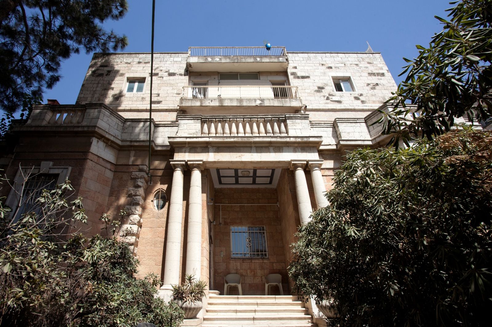 One of the old mansions of Romema. Photo by Yael Engelhart