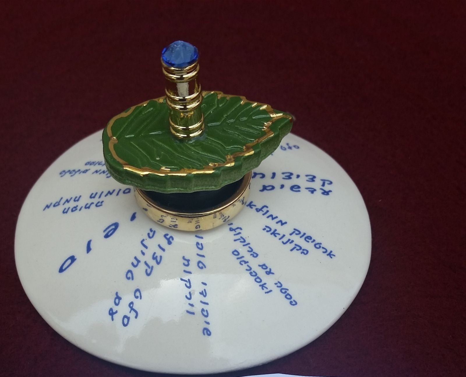 This dreidel features vegan menu items such as quinoa-stuffed artichokes and lentil burgers. Photo: courtesy
