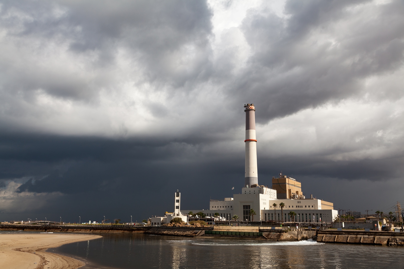 Reading Power Plant in North Tel Aviv. Photo by Tomer Eliash