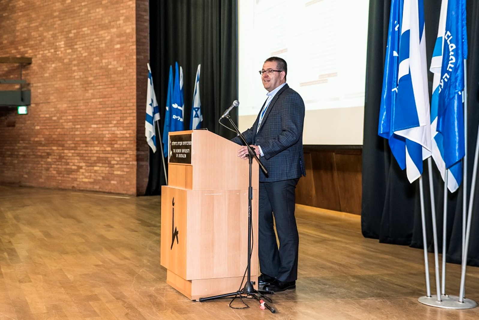 Yissum CEO Yaacov Michlin addressing the Innovations in Advanced Materials Conference at Hebrew University. Photo: courtesy
