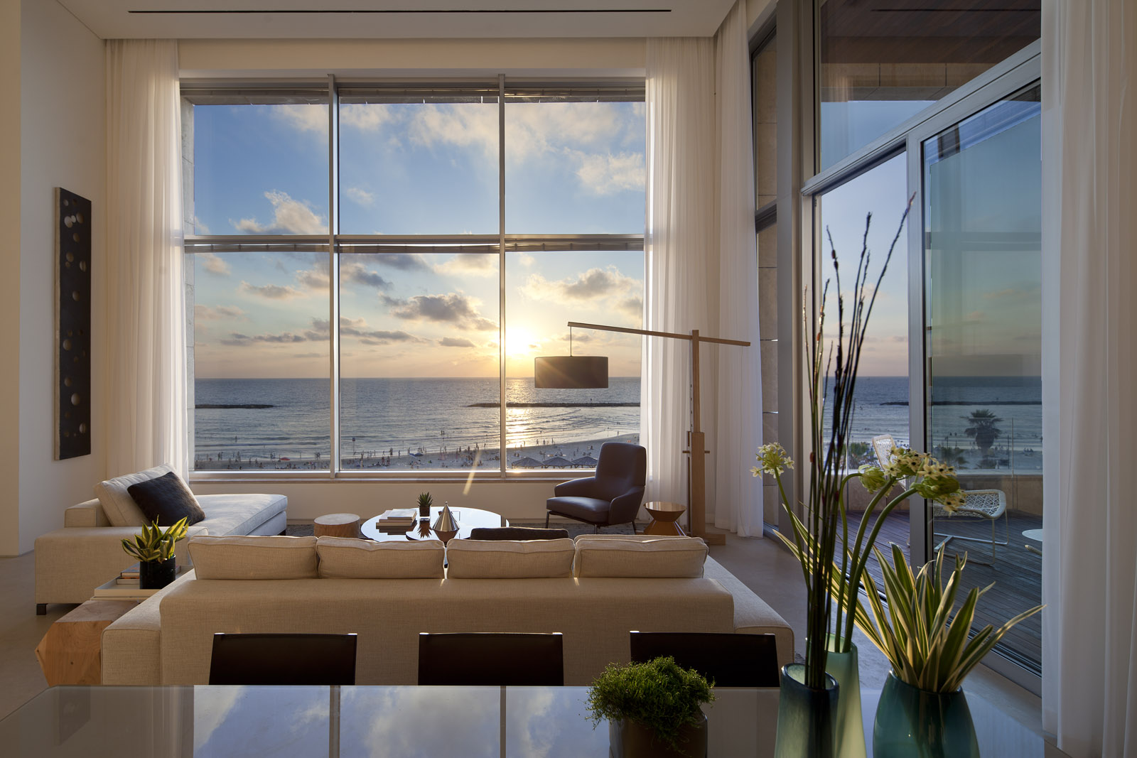 Each apartment in Herbert Samuel 48 has a sea view. Photo by Amit Giron