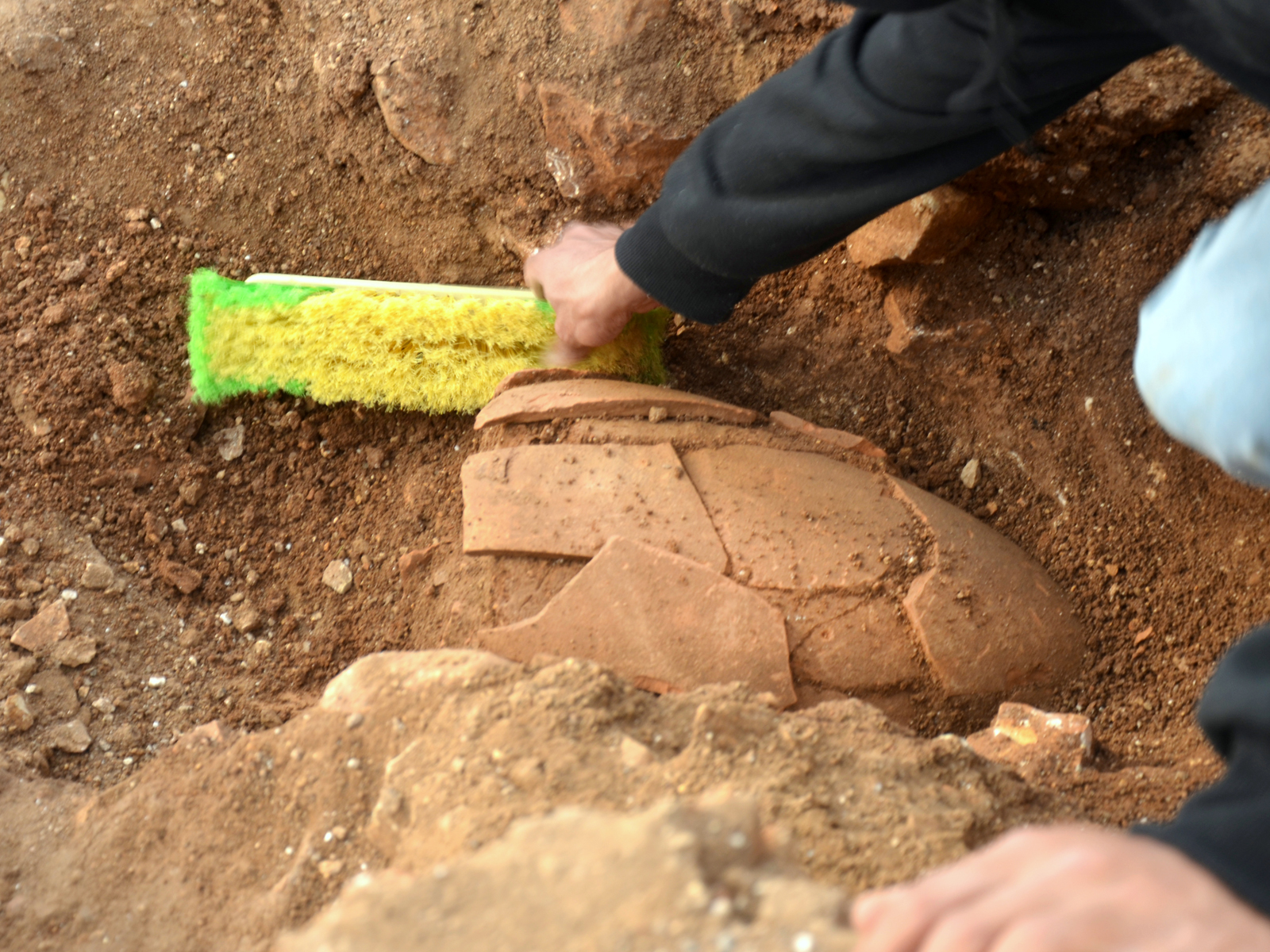 A 2,000-year-old jar. Photo by Yoli Shwartz/Israel Antiquities Authority