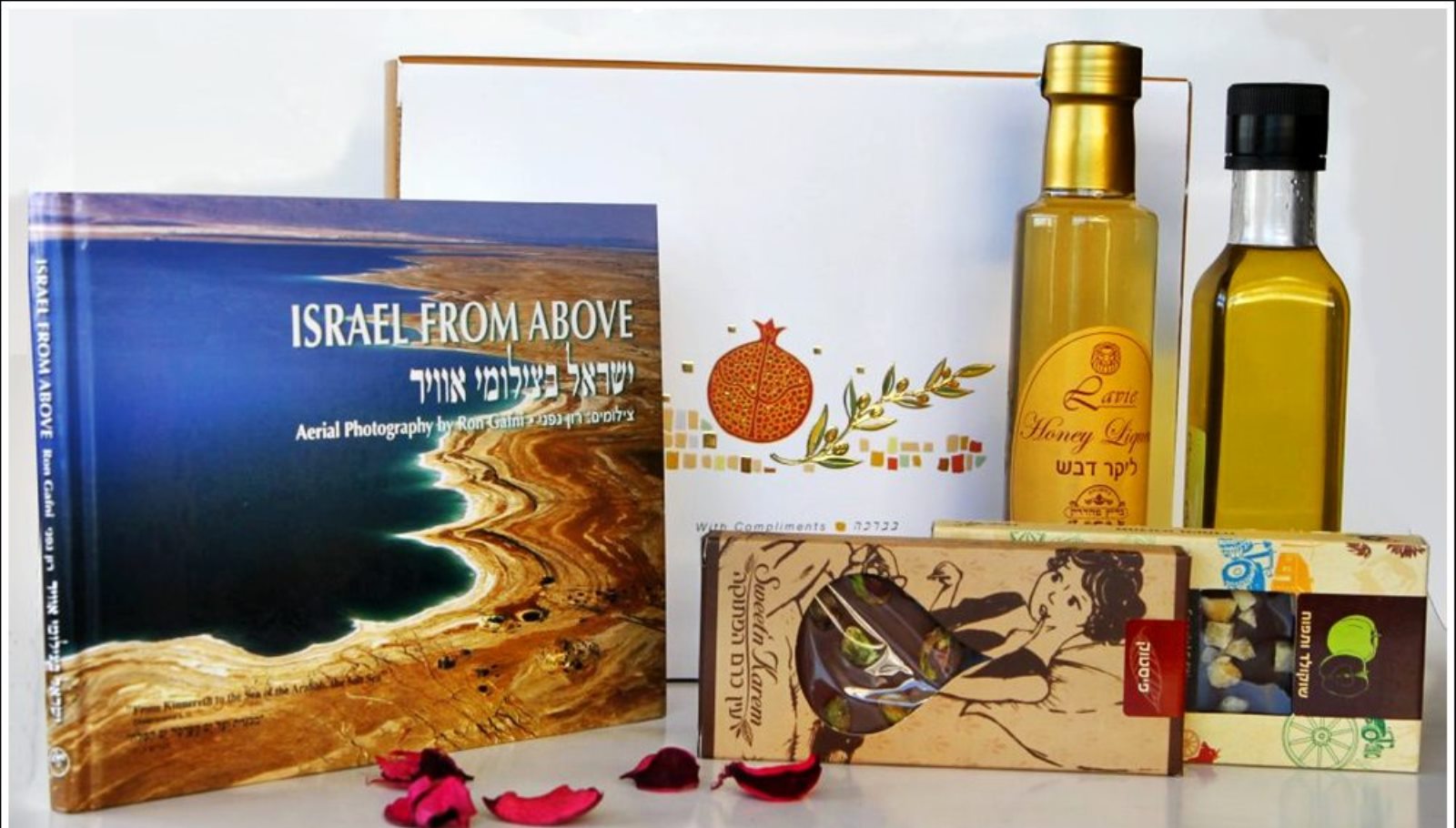 SkyPics gift boxes include Ron Gafni’s book of aerial photos. Photo: courtesy SkyPics gift boxes include Ron Gafni’s book of aerial photos. Photo: courtesy