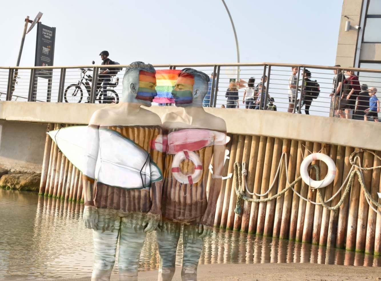 Airbrush hero Avi Ram hides models in plain sight in Tel Aviv. Photo courtesy