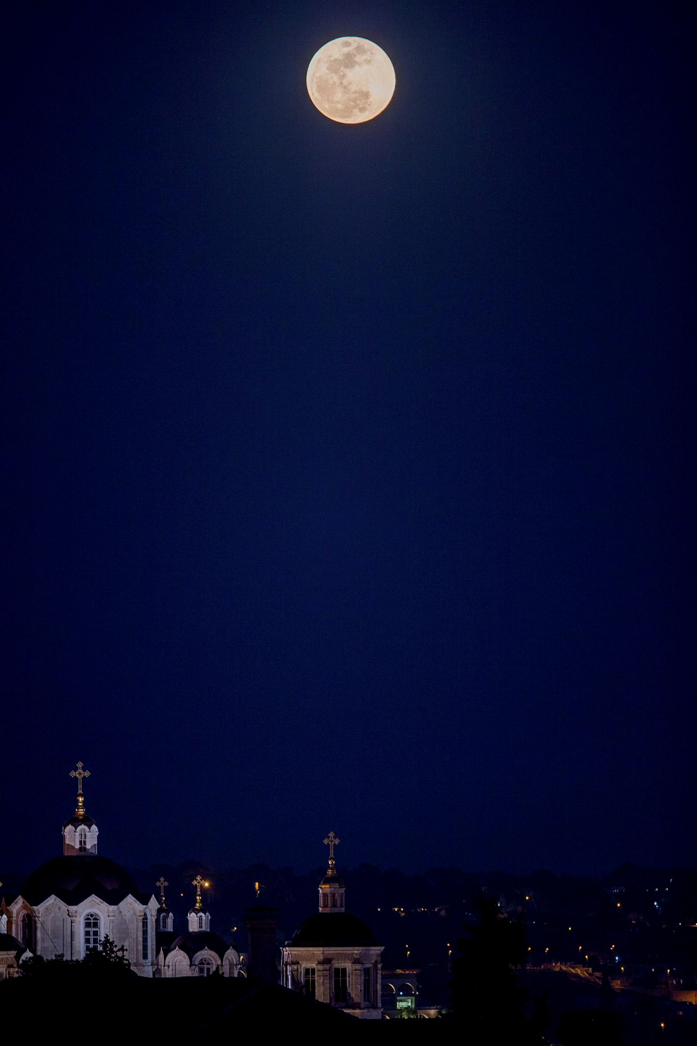 The moon rises over Jerusalem on January 31. Photo by Yonatan Sindel/Flash90