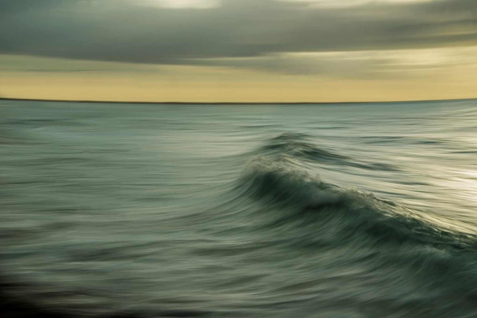 “Yellow Sunset,” one of Eitan Vitkon’s works in his Sea-ing Motion series. Photo courtesy of the Weizmann Institute