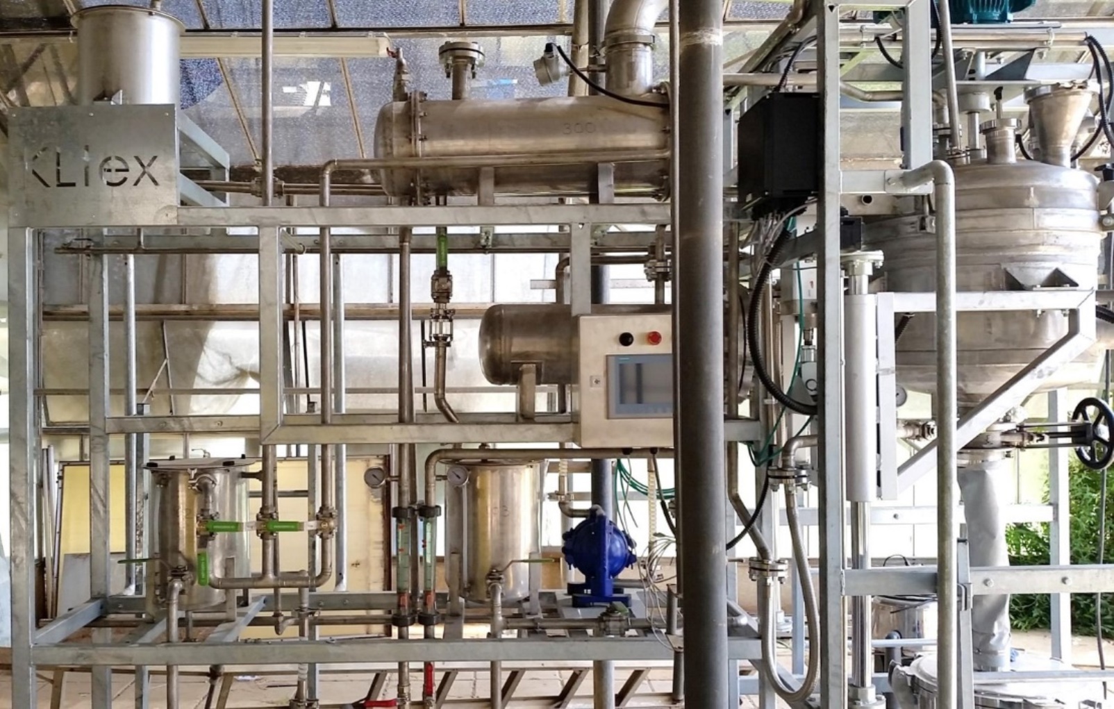 The pilot PTE installation for cleaning polluted soil, sludge or sediment. Photo: courtesy