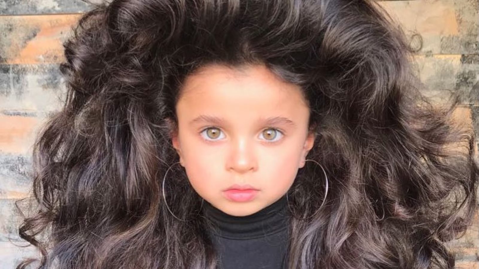 Mia Aflalo, five-year-old Israeli model. Photo via Instagram