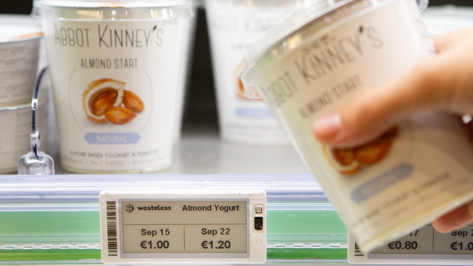 Consumers can save a few cents through the Wasteless automatic pricing system, while reducing food waste. Photo by Natasja Verschoor