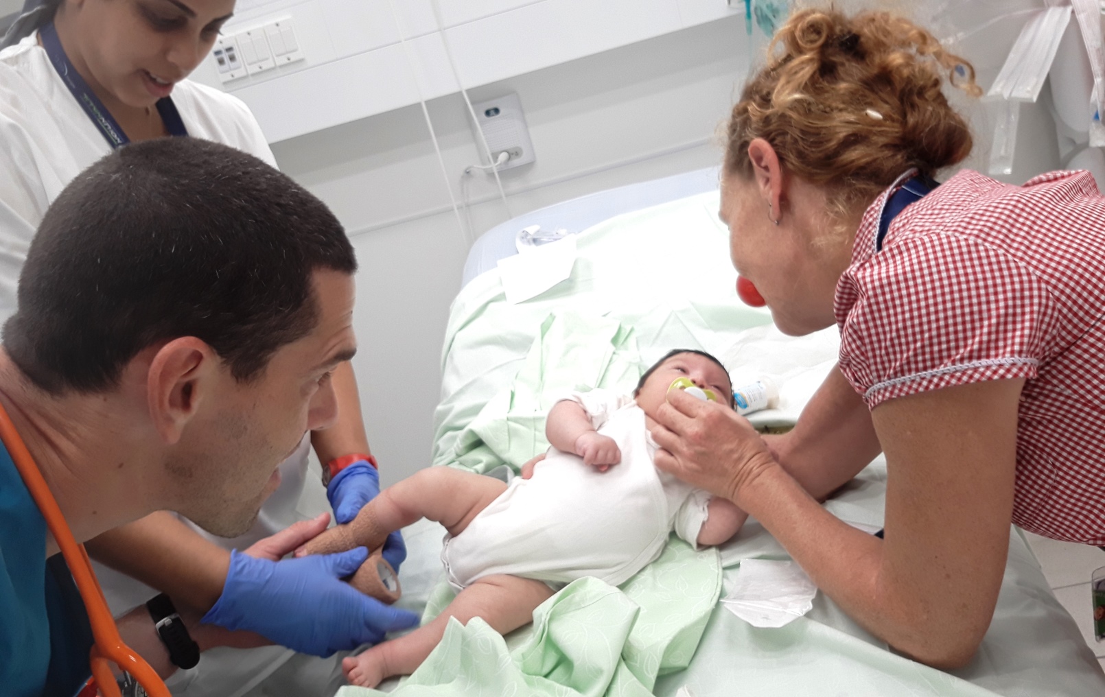 Dream Doctor Penny Hanuka assists with a procedure at Assuta Hospital in Ashdod. Photo: courtesy