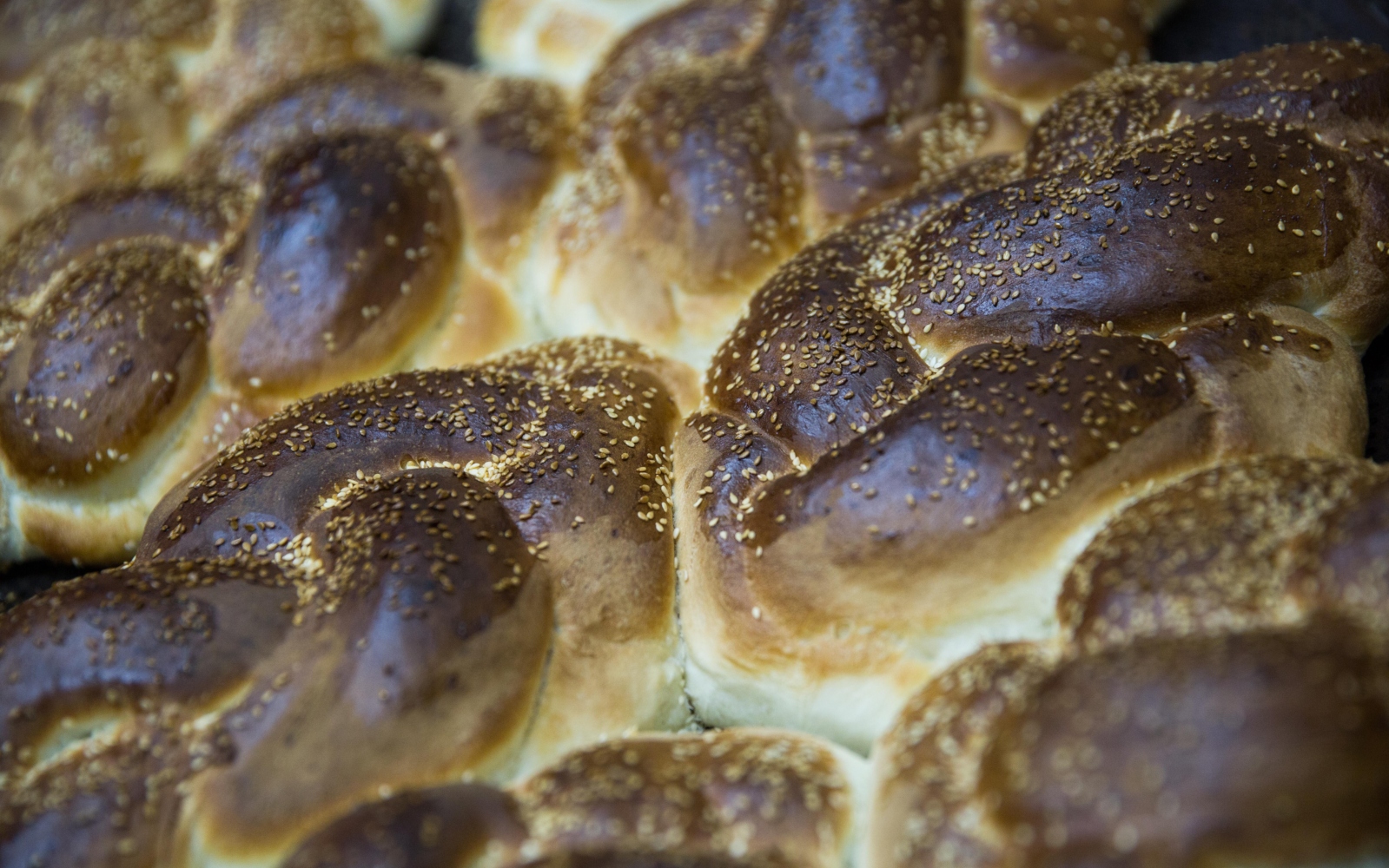 Challah fresh out of the oven in Jerusalem. Photo by Nati Shohat/Flash90