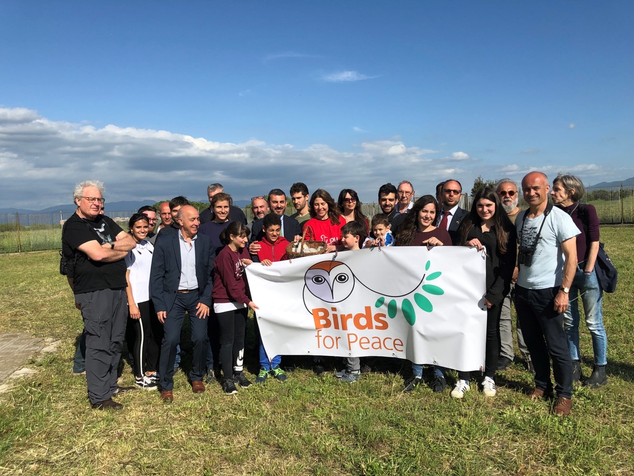 The Israeli, Jordanian, Palestinian and Swiss ornithologists meeting with Italian birders while in Rome to visit the Pope. Photo: courtesy