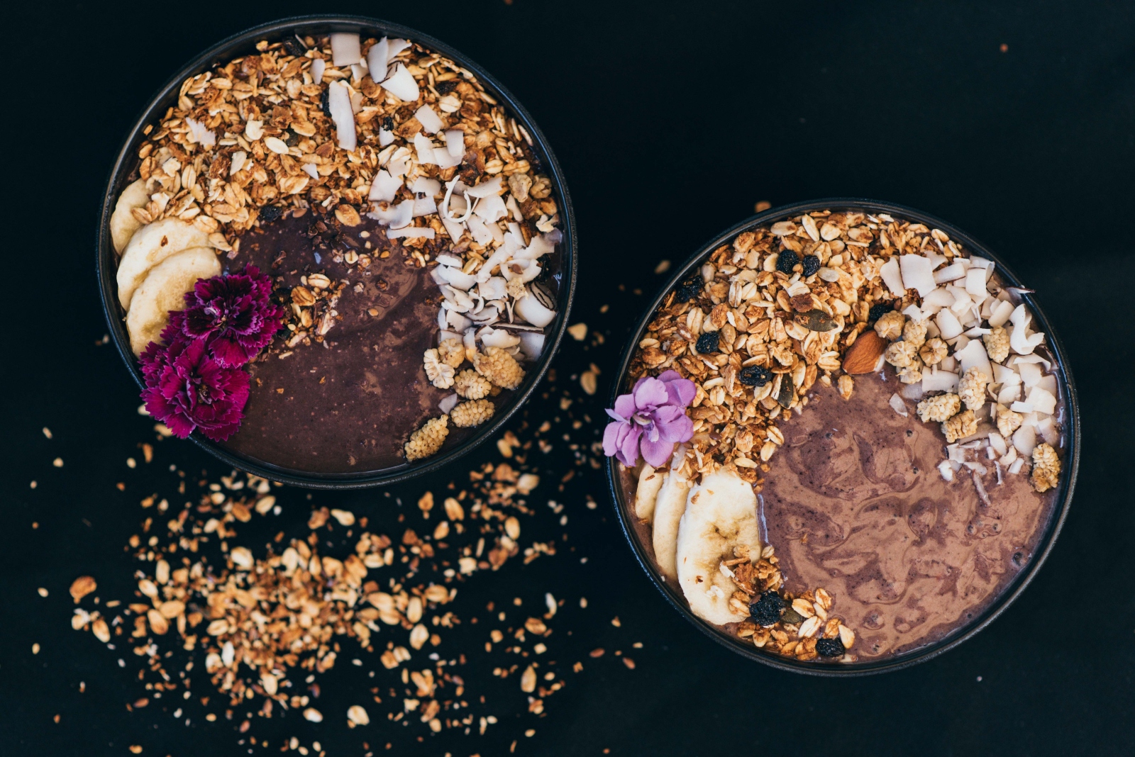Smoothie bowls at Anastasia in Tel Aviv. Photo by Or Kaplan
