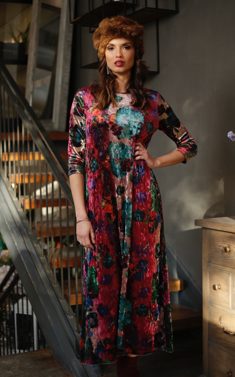 An item from the fall/winter 2019 Daniella Faye Ein Sof collection. Photo by Yitzchok Katz Photography