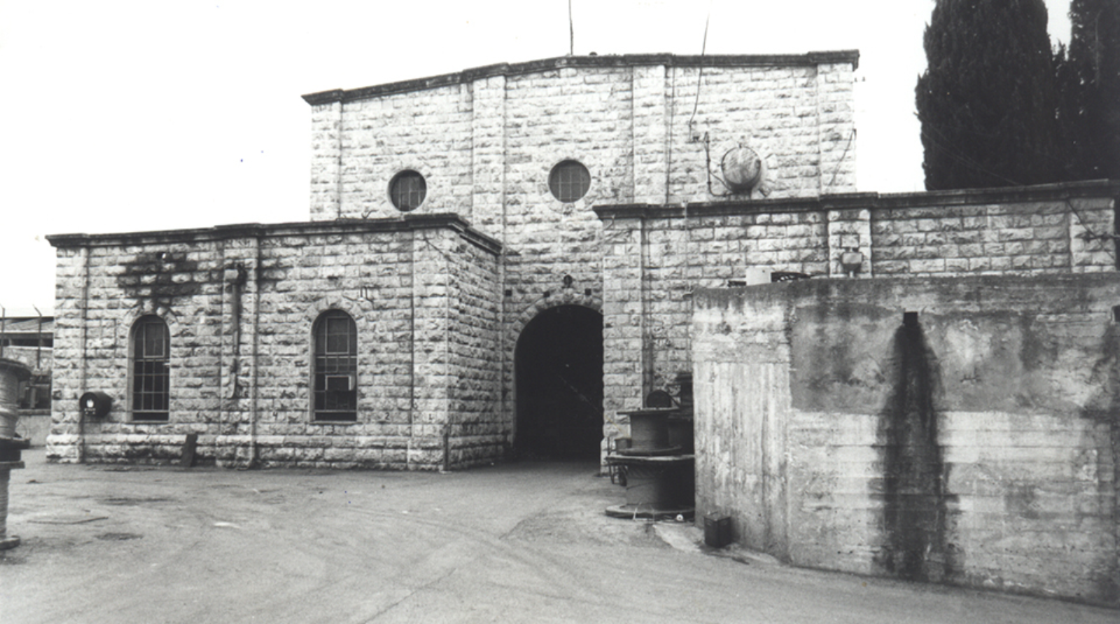 Construction of Jerusalem’s first electric power plant commenced in 1929 by British concessionaire Balfour Beatty & Co. Photo courtesy of Israel Electric Corporation Construction of Jerusalem’s first electric power plant commenced in 1929 by British concessionaire Balfour Beatty & Co. Photo courtesy of Israel Electric Corporation