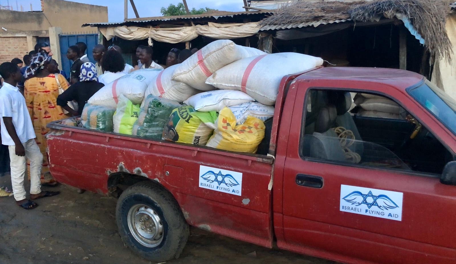 Israeli Flying Aid bringing food to Sephora’s orphanage in Chad. Photo: courtesy