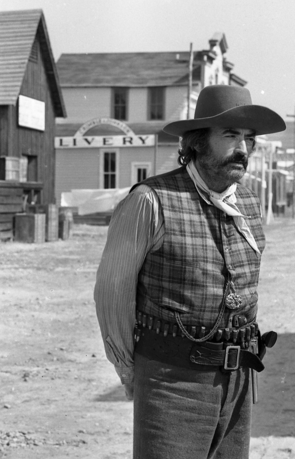 Actor Gregory Peck in 1972 on the Wild West set of “Billy Two Hats,” situated in the Negev Desert. Photo courtesy of Israel Press & Photo Agency, National Library of Israel
