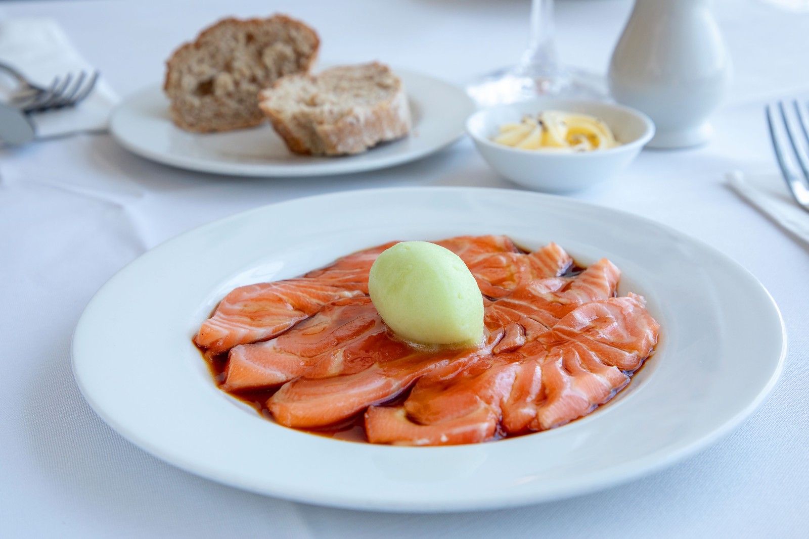 Salmon sashimi with wasabi sorbet at Uri Buri. Photo by Sarit Goffen courtesy of Xhibition PR