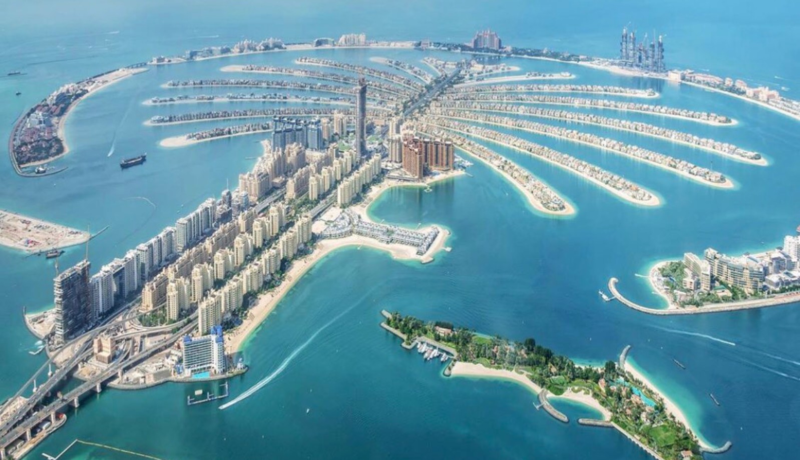 The Rixos Palm Dubai Hotel. Photo via Twitter