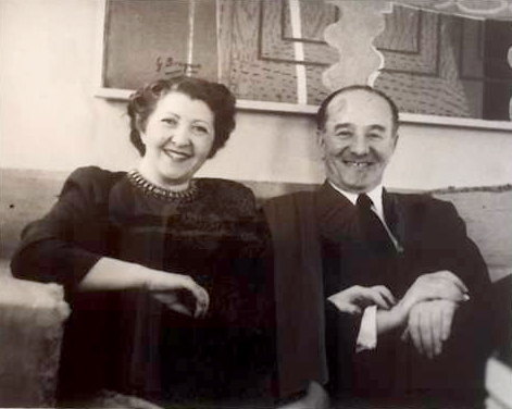 Charlotte and Louis Bergman, circa 1950. Photo by Talmoryair, Public domain, via Wikimedia Commons