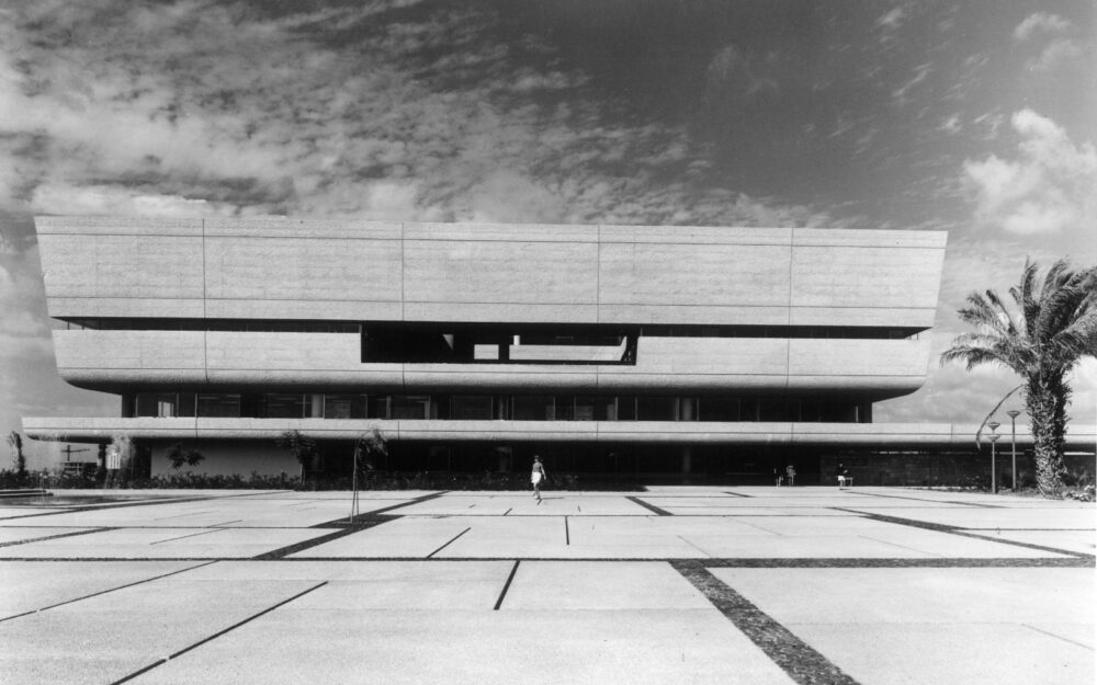 library-pic The Tel Aviv Museum of Art is a prime example of Brutalist architecture in the city. (Ran Erde/Dan Eitan Collection)