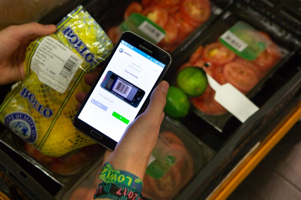 Customers can benefit from dynamic pricing on their mobile phones, too. Photo courtesy of Wasteless