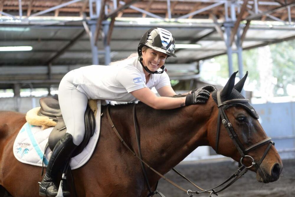 Ashlee Bond, Israeli Olympic equestrian. Photo by Amit Schussel/Israel Olympic Committee