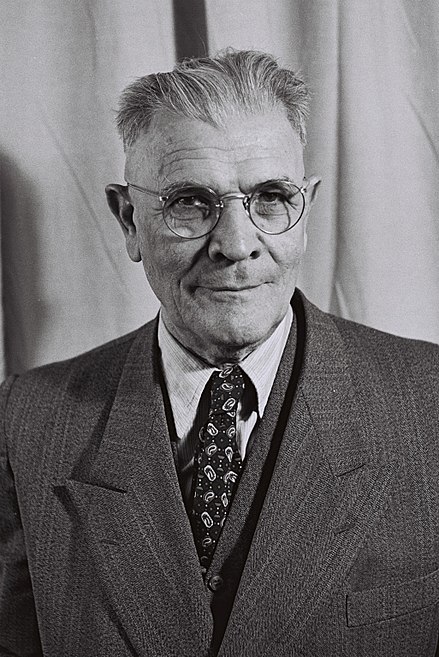 Haim Boger (Bograshov) was a leader of Tel Aviv in the 1920s. Photo by Théodore Brauner, National Photo Collection of Israel, via Wikimedia Commons