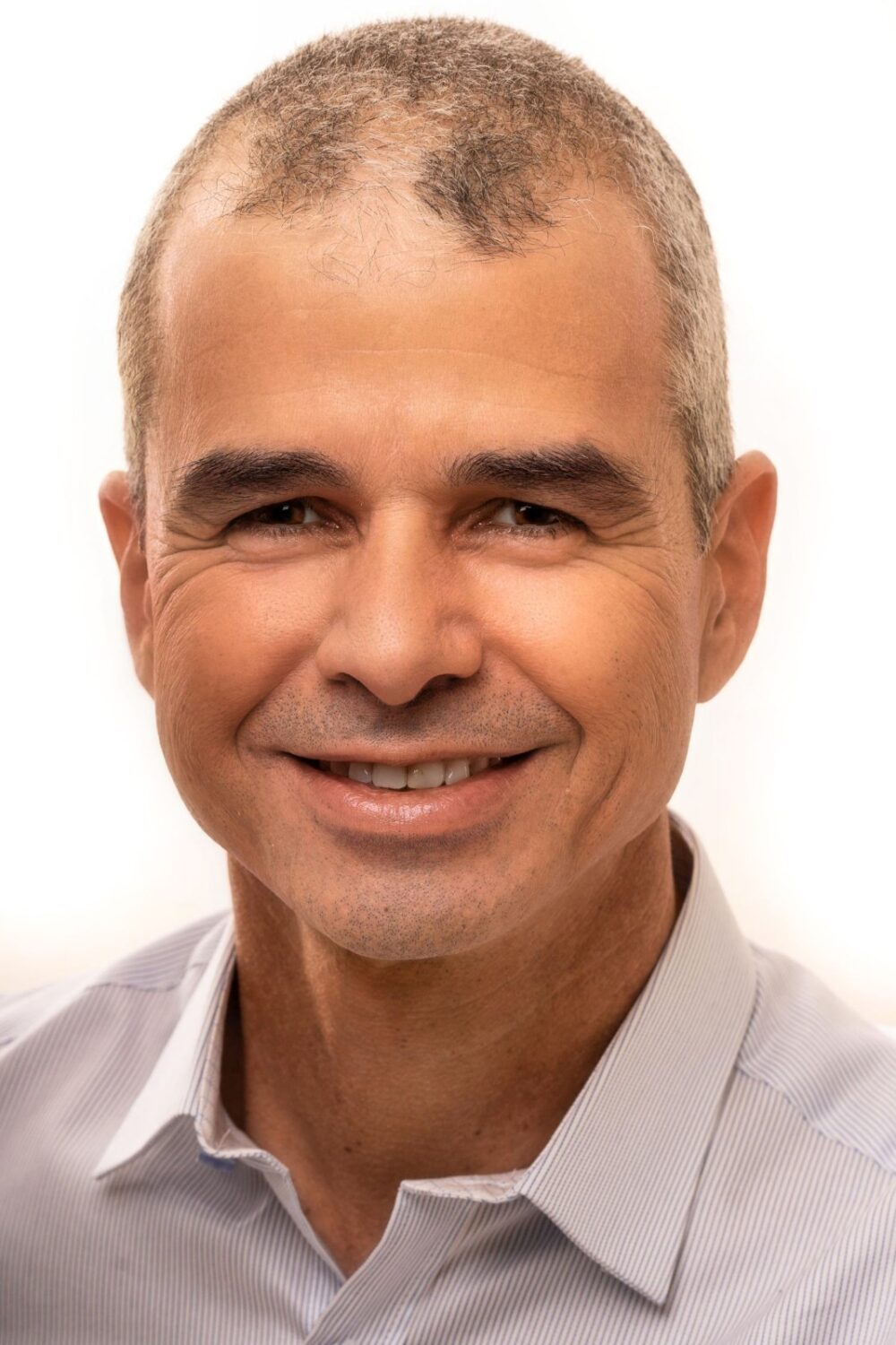 Hyperbaric medicine expert Dr. Shai Efrati. Photo courtesy Shamir Medical Center