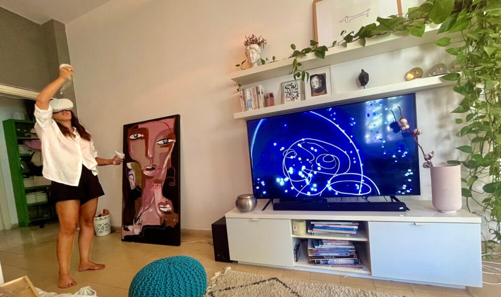 Shira Barzilay, aka Kokekit, creating 3D art in her home. Photo by Samantha Baron