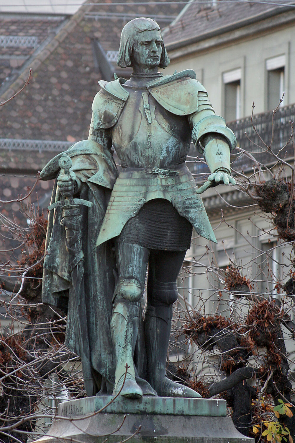 The statue of Adrian von Bubenberg in Bern. Photo by Mike Lehmann via Wikimedia Commons