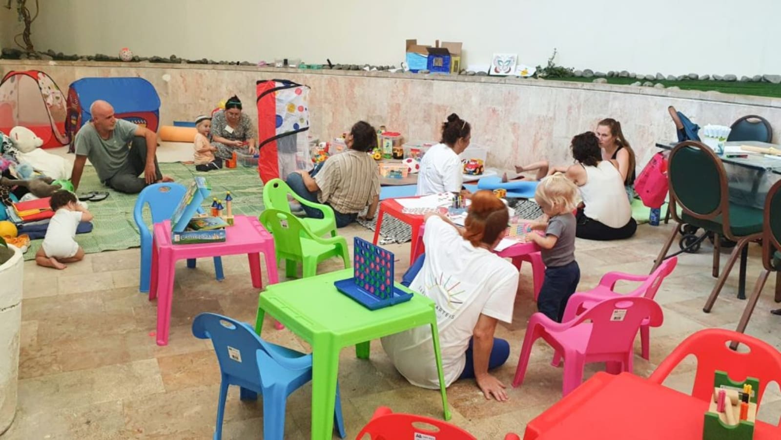 The IsraAID Israel response team working with displaced Israelis in hotels.