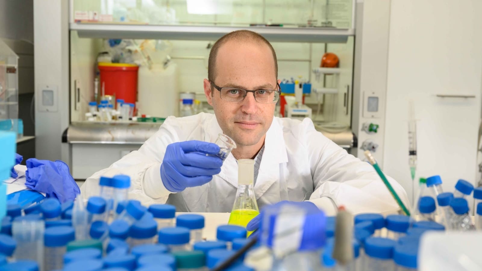 Prof. Nir London of the Weizmann Institute of Science. His tweet on March 18, 2020 jumpstarted the COVID Moonshot initiative. Photo courtesy of Weizmann Institute