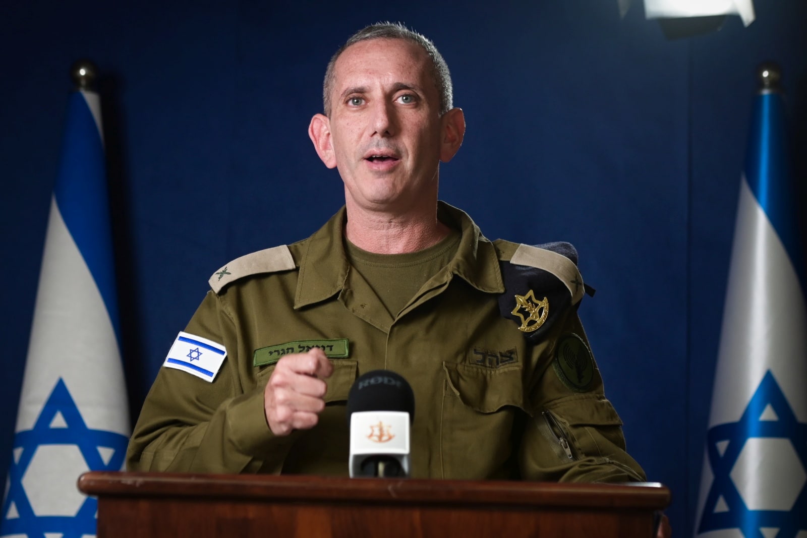 IDF Spokesperson Daniel Hagari gives a statement to the media in Tel Aviv on October 16, 2023. Photo by Avshalom Sassoni/Flash90